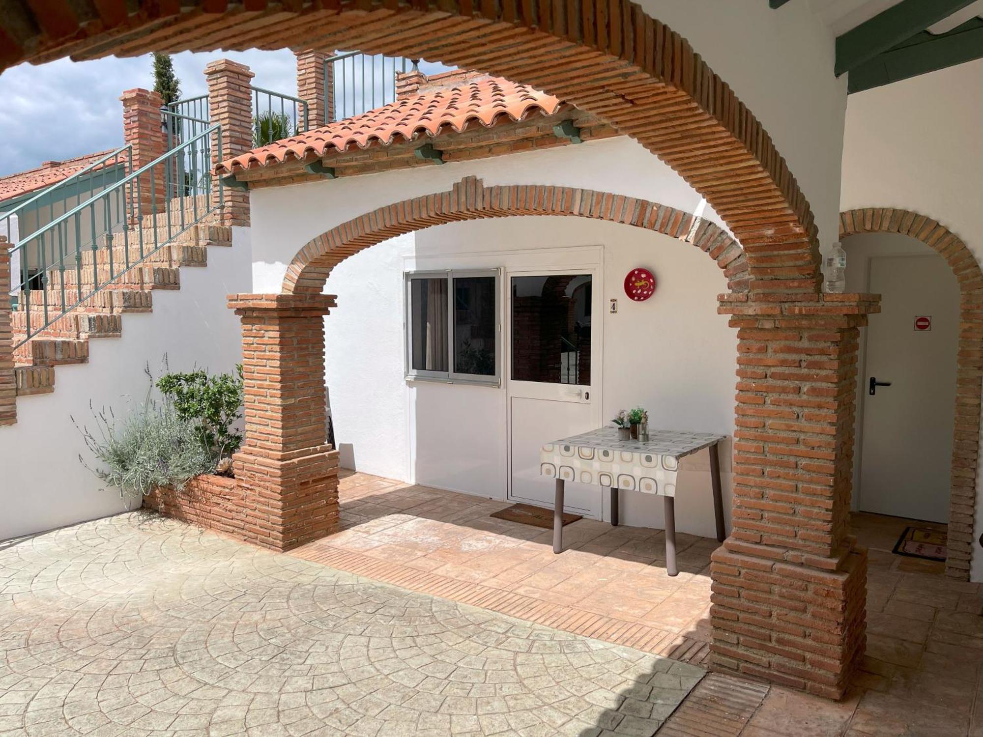 לינה וארוחת בוקר מאלגה La Casa De Familia מראה חיצוני תמונה